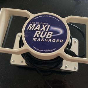Professional therapist Maxi Rub back massager